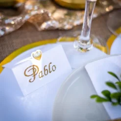 10 Marque Places Petits Coeurs Papier Embosse Or