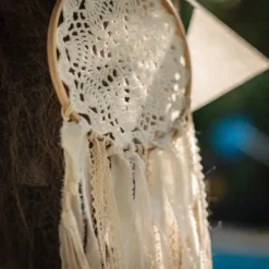 Attrapes Reves A Pompons Ivoire Et Lin Blanc