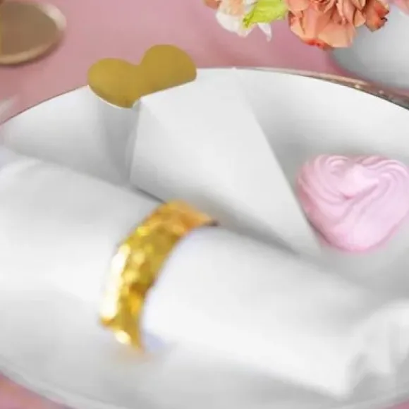 Cornet A Dragees Blanc Avec Coeur Or X 6 Pi Ces