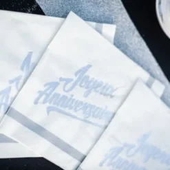 Serviette En Papier Theme Joyeux Anniversaire Argent X 20 Pi Ces