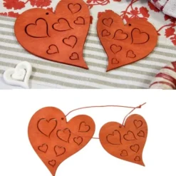 Suspension Romantique De 2 Coeurs En Bois Grav S Rouge